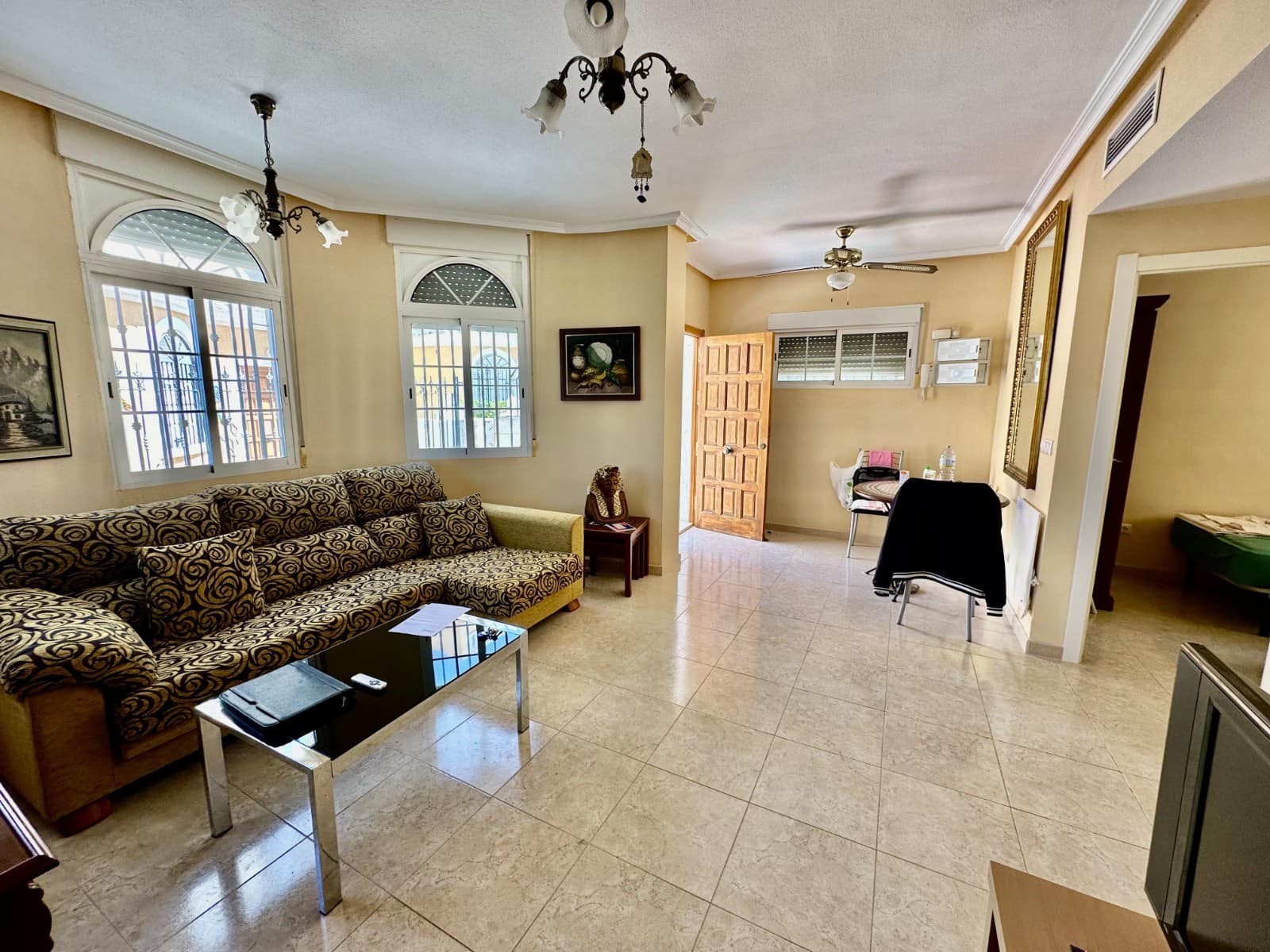 3 Zimmer Villa zu verkaufen in La Marina mit Pool - 174.000 € (Ref: 8248197)