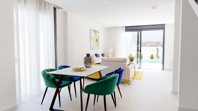 4 makuuhuone Omakotitalo myytävänä paikassa Los Secanos, Guardamar del Segura mukana uima-altaan - 509 000 € (Ref: 8273605)