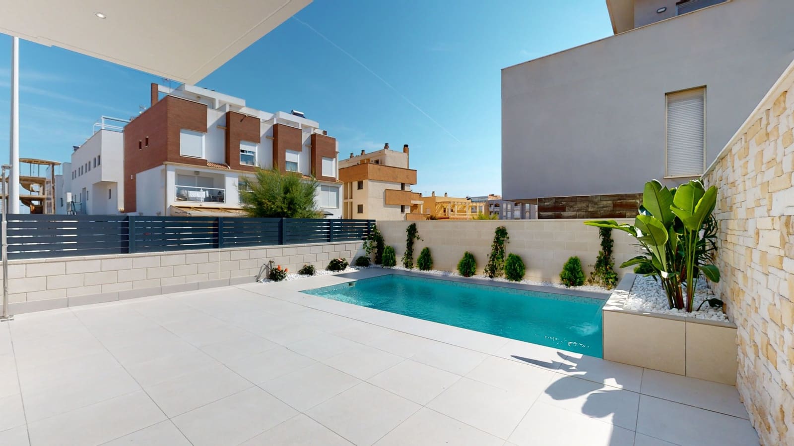 4 soverom Hus til salgs i Guardamar del Segura med svømmebasseng - € 509 000 (Ref: 8273605)