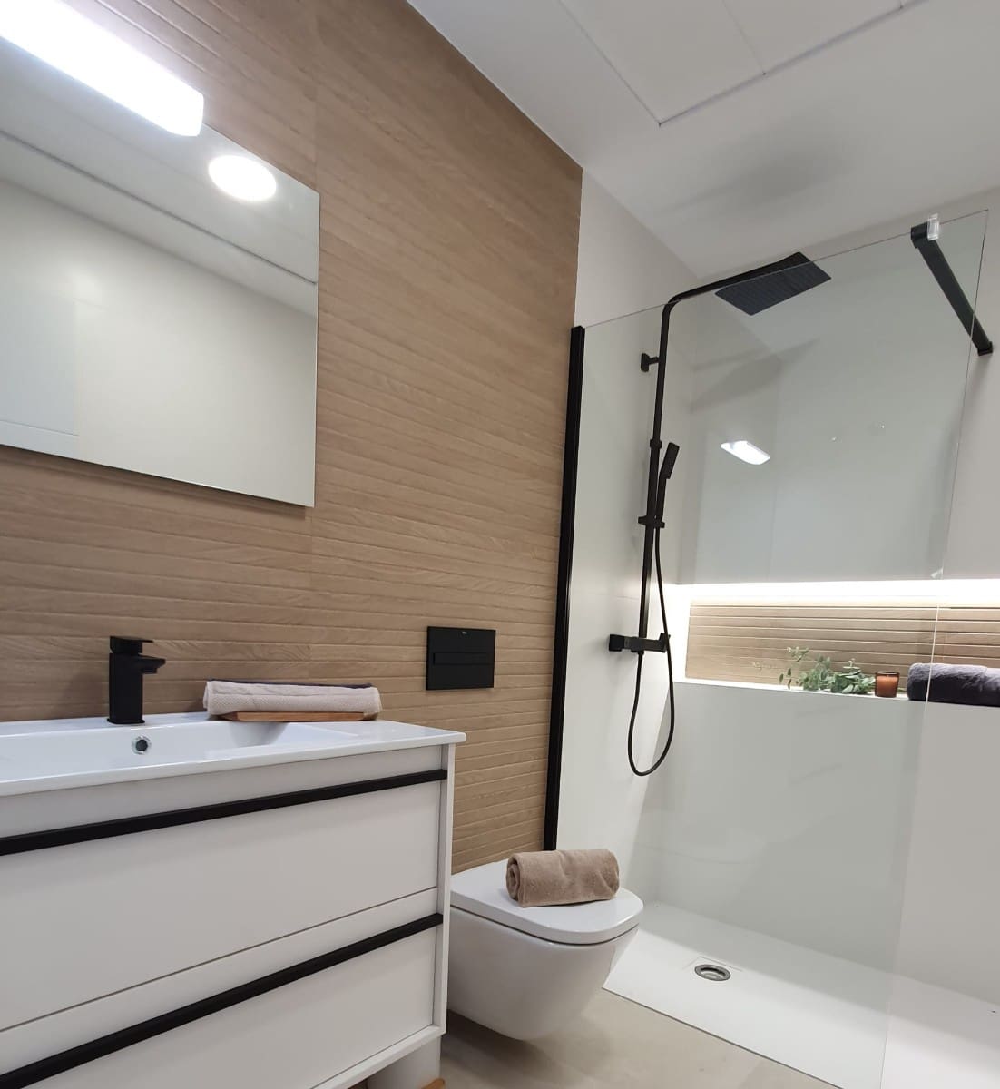 3 soveværelse Byhus til salg i San Pedro del Pinatar med swimmingpool - € 317.000 (Ref: 8342383)