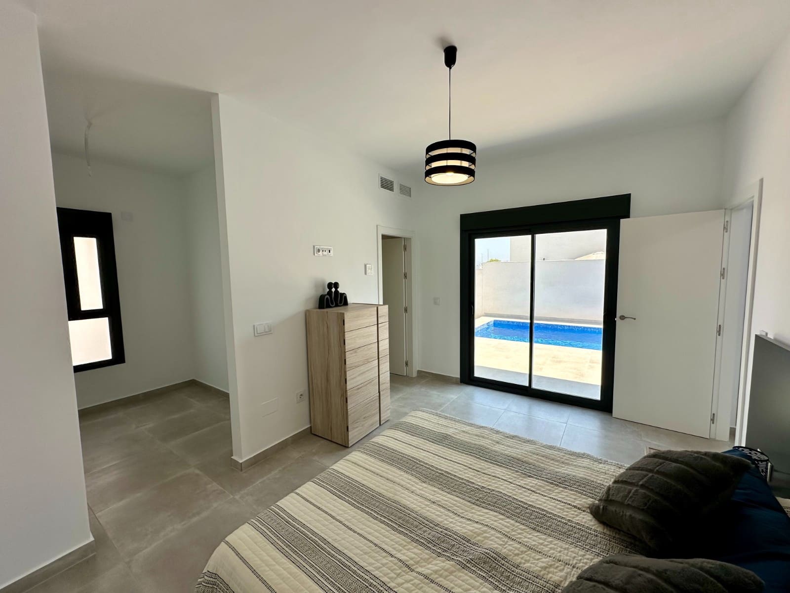 3 soveværelse Semi-Rækkehus til salg i Daya Nueva med swimmingpool garage - € 332.000 (Ref: 8495328)