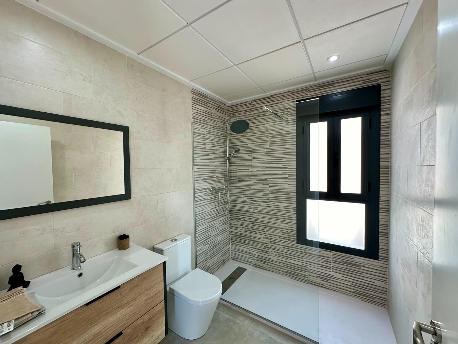 3 soveværelse Semi-Rækkehus til salg i Daya Nueva med swimmingpool garage - € 332.000 (Ref: 8495328)