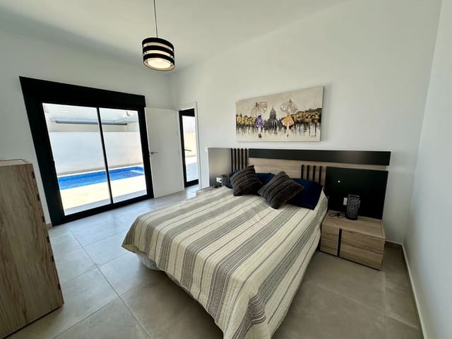 3 slaapkamer Halfvrijstaande villa te koop in Daya Nueva met zwembad garage - € 332.000 (Ref: 8495328)
