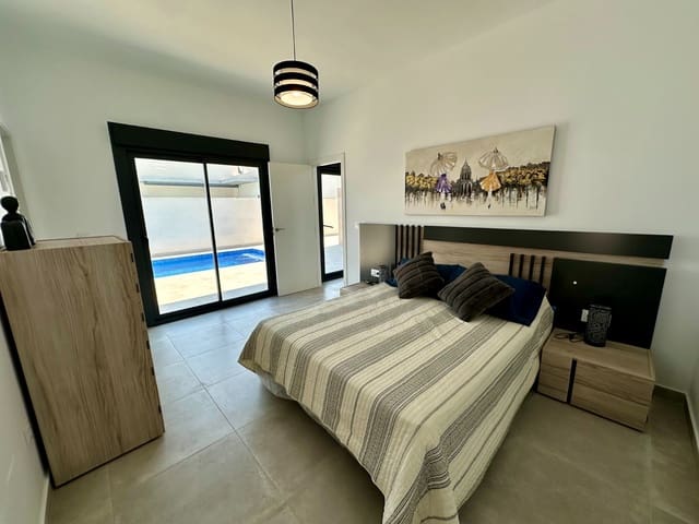 3 slaapkamer Halfvrijstaande villa te koop in Daya Nueva met zwembad garage - € 332.000 (Ref: 8495328)