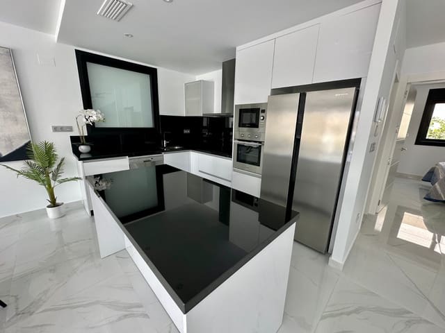 3 slaapkamer Villa te koop in La Marina, Elche / Elx met zwembad - € 455.000 (Ref: 8545963)