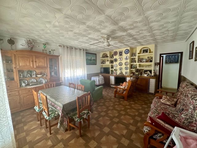 3 bedroom Villa for sale in La Marina, Elche / Elx with pool - € 295,000 (Ref: 8558817)