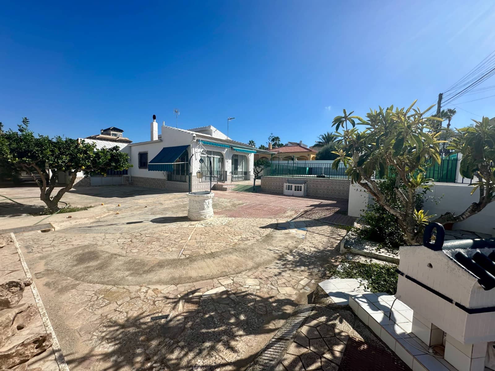 3 bedroom Villa for sale in La Marina with pool - € 295,000 (Ref: 8558817)