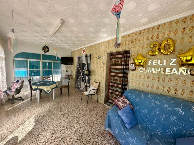 3 bedroom Villa for sale in La Marina, Elche / Elx with pool - € 295,000 (Ref: 8558817)