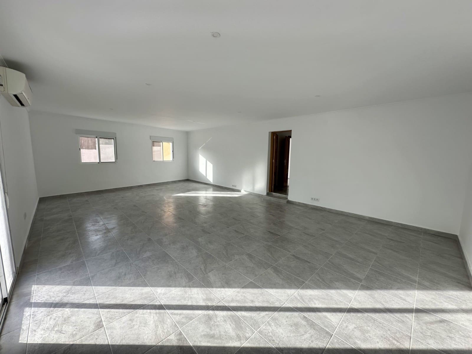 Chalet de 4 habitaciones en La Marina en venta - 380.000 € (Ref: 8672385)