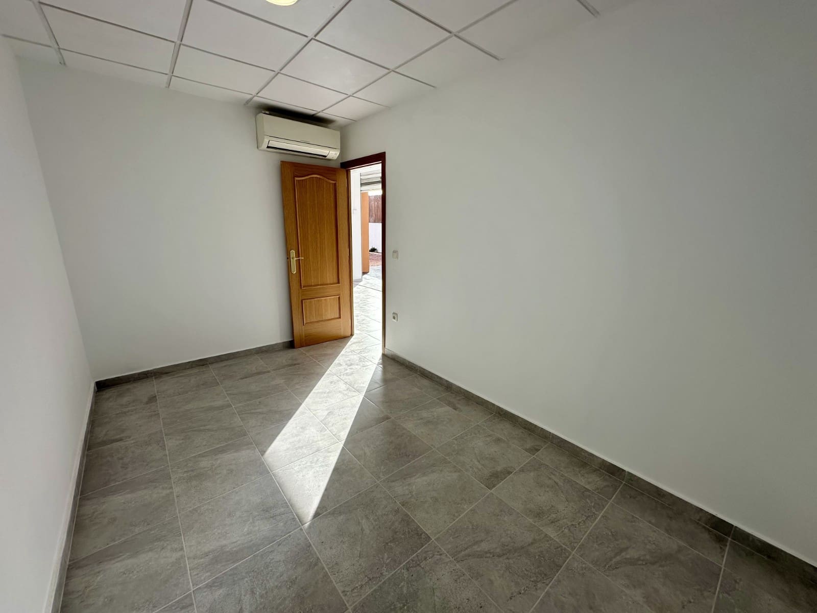 Chalet de 4 habitaciones en La Marina en venta - 380.000 € (Ref: 8672385)