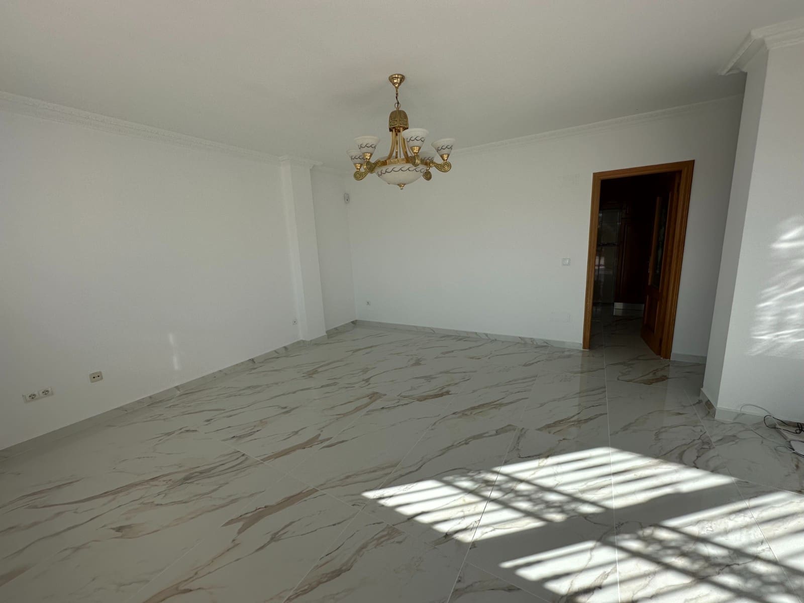 Chalet de 4 habitaciones en La Marina en venta - 380.000 € (Ref: 8672385)