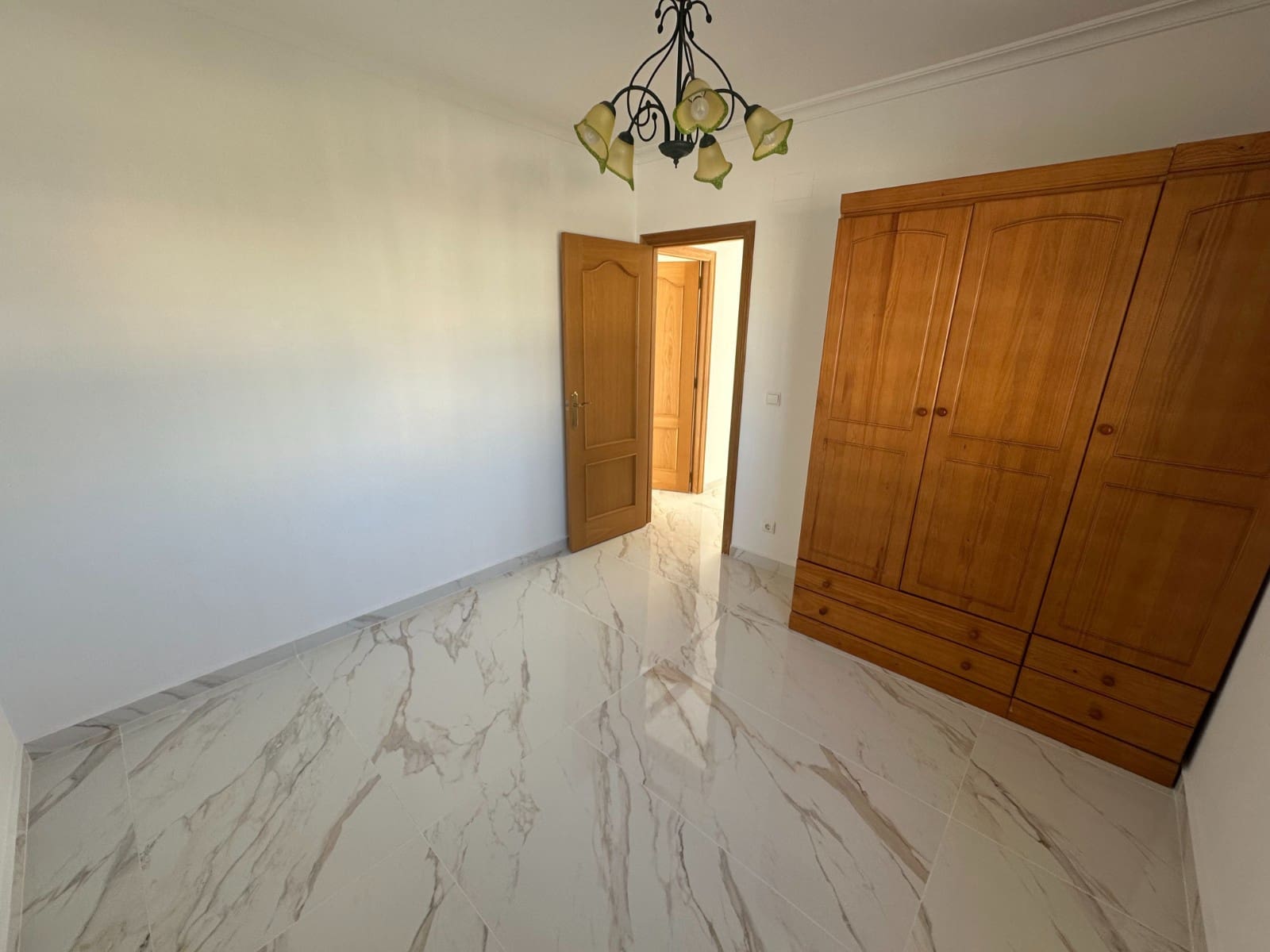 Chalet de 4 habitaciones en La Marina en venta - 380.000 € (Ref: 8672385)