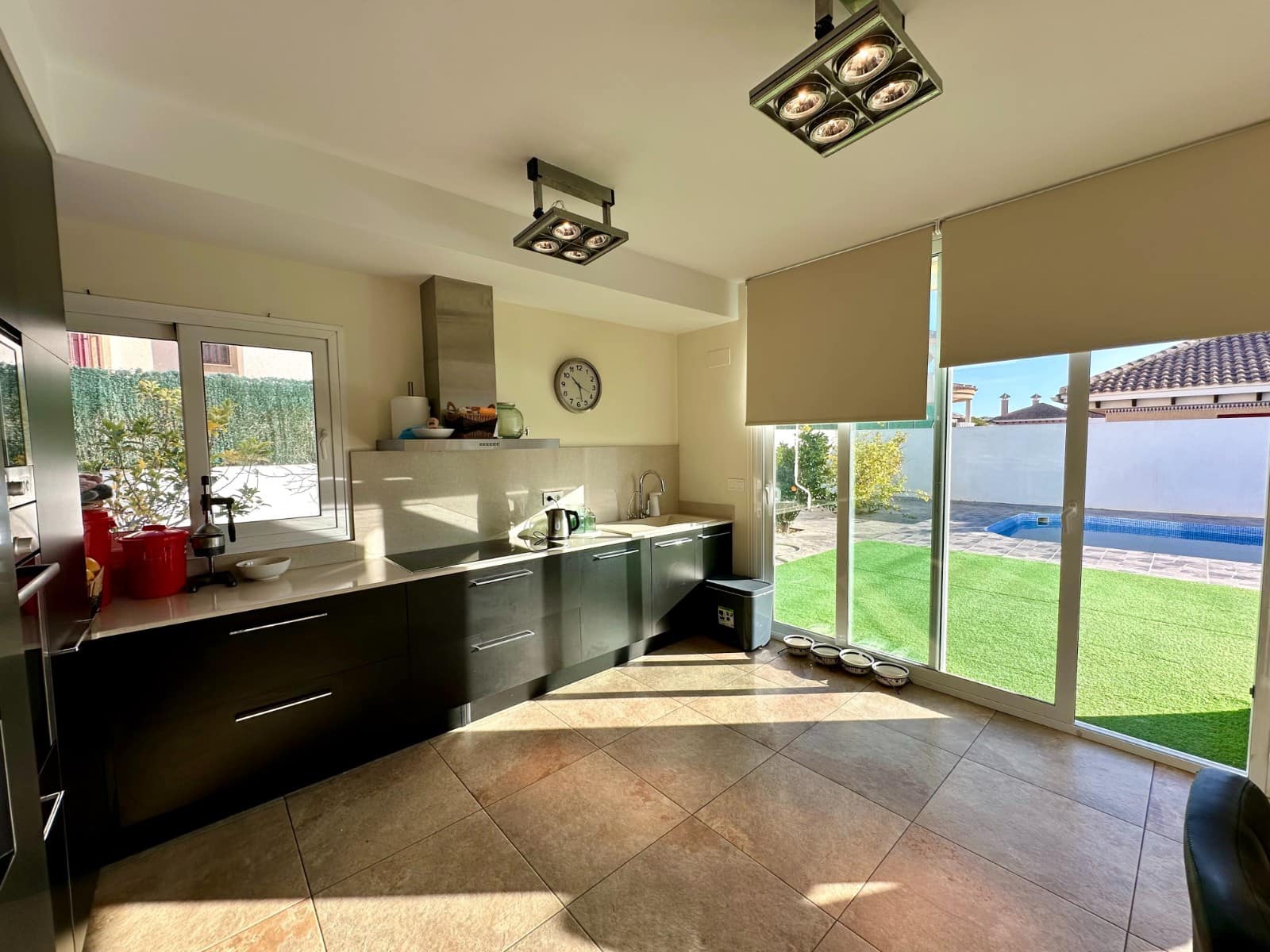 4 slaapkamer Villa te koop in La Marina met zwembad garage - € 699.000 (Ref: 8734242)