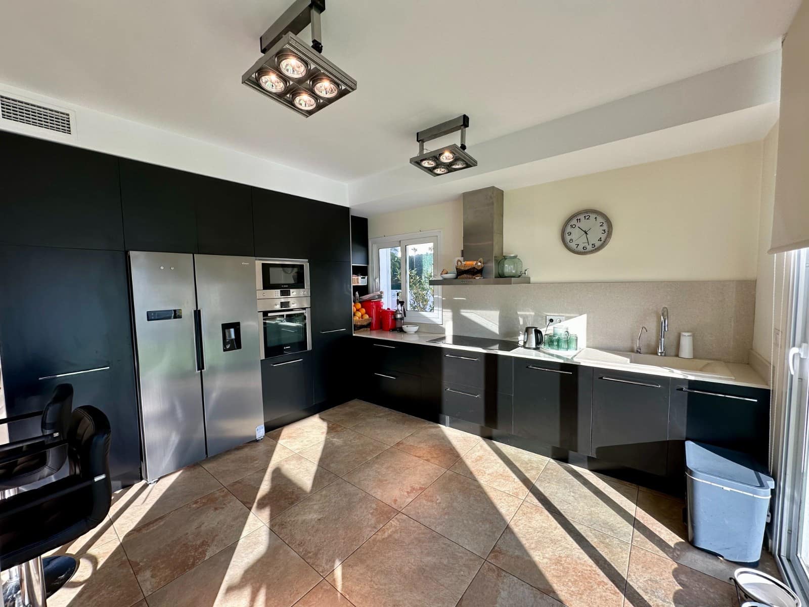 4 slaapkamer Villa te koop in La Marina met zwembad garage - € 699.000 (Ref: 8734242)