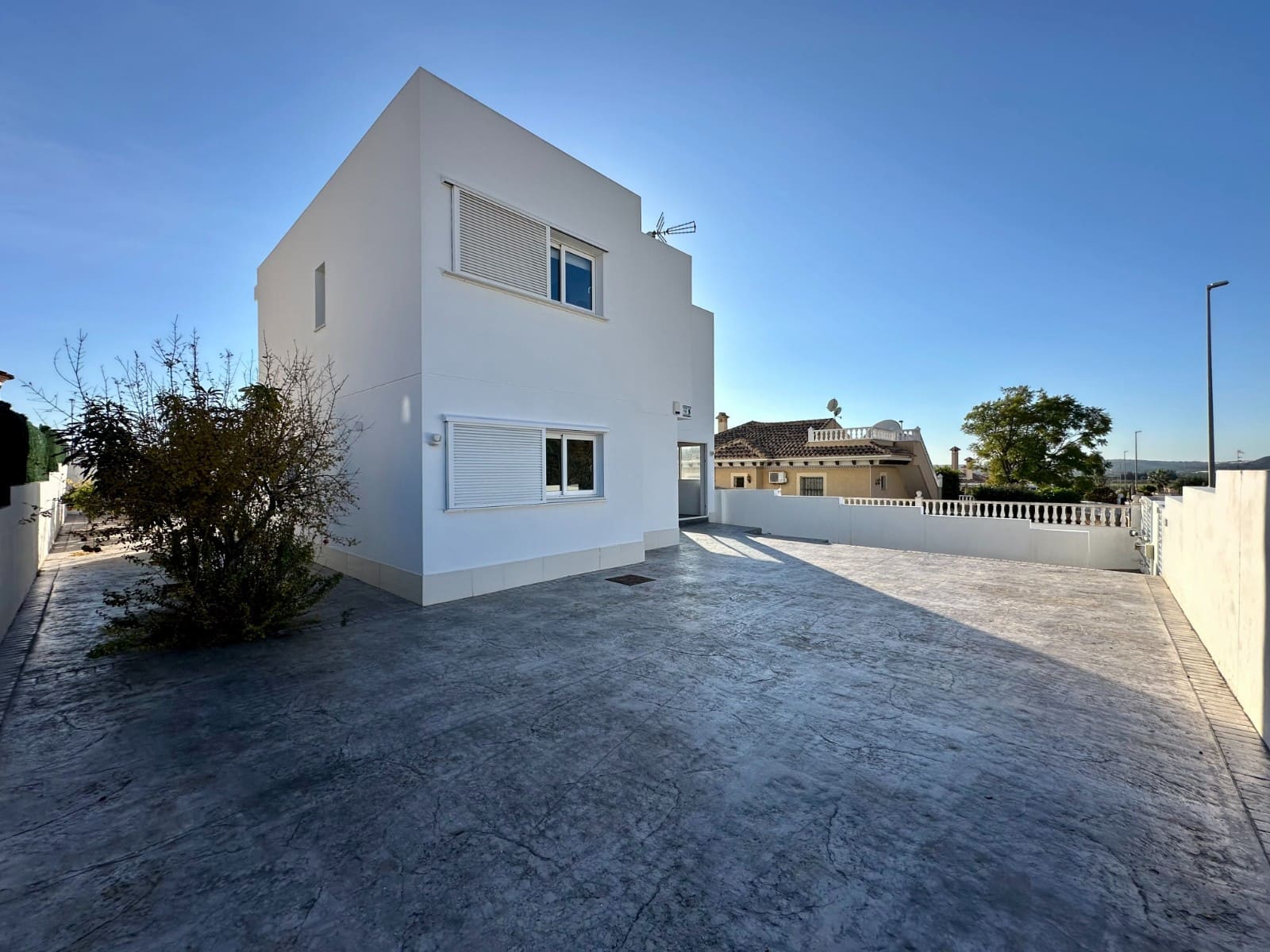 4 slaapkamer Villa te koop in La Marina met zwembad garage - € 699.000 (Ref: 8734242)