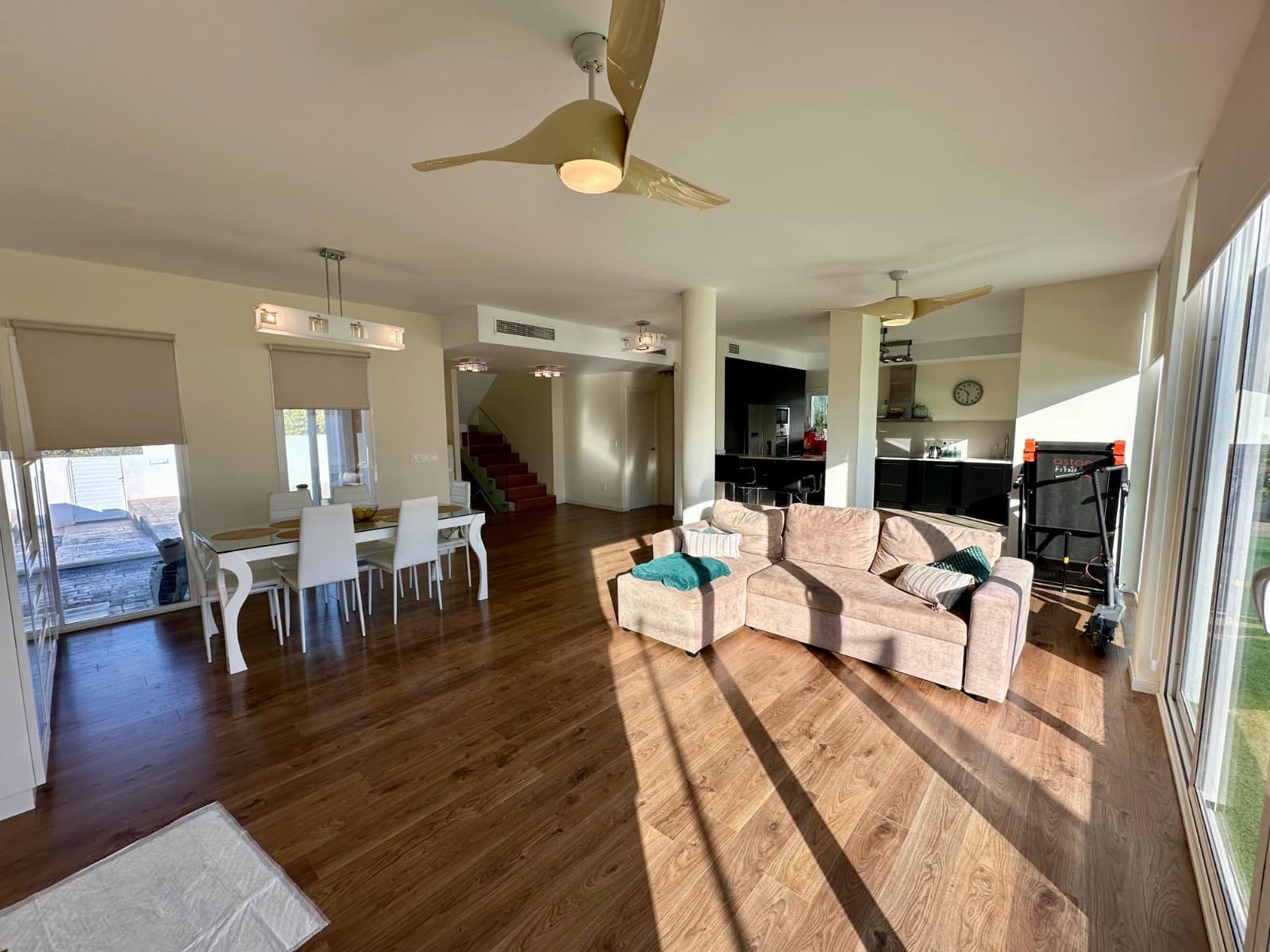 4 slaapkamer Villa te koop in La Marina met zwembad garage - € 699.000 (Ref: 8734242)