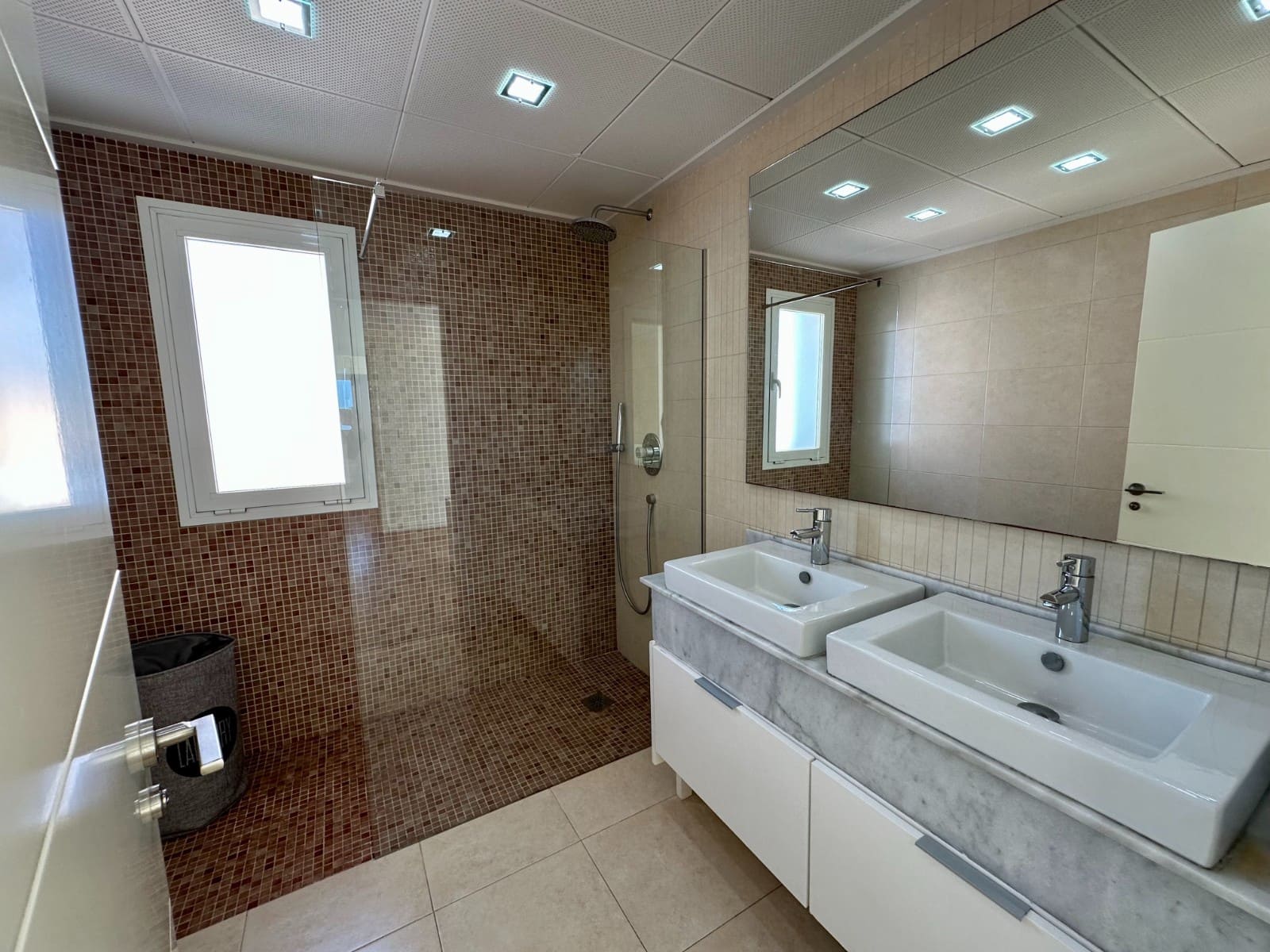 4 slaapkamer Villa te koop in La Marina met zwembad garage - € 699.000 (Ref: 8734242)