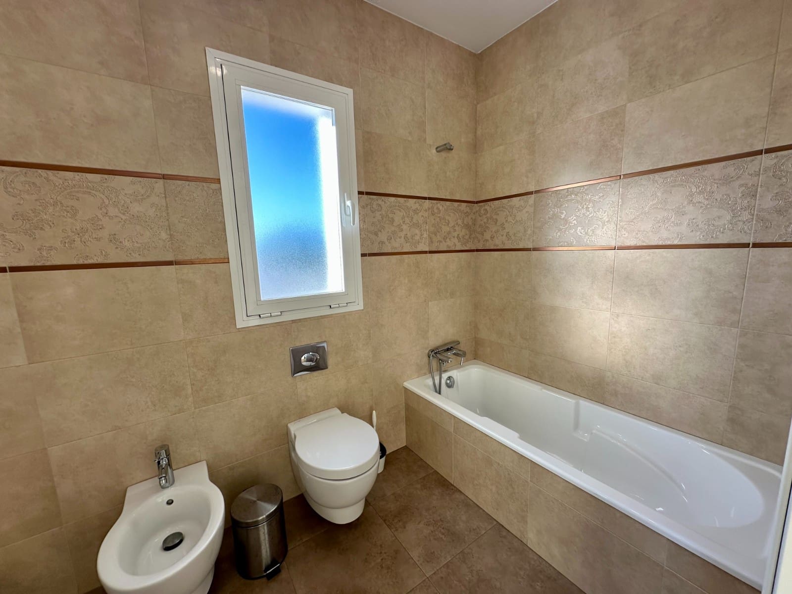 4 slaapkamer Villa te koop in La Marina met zwembad garage - € 699.000 (Ref: 8734242)