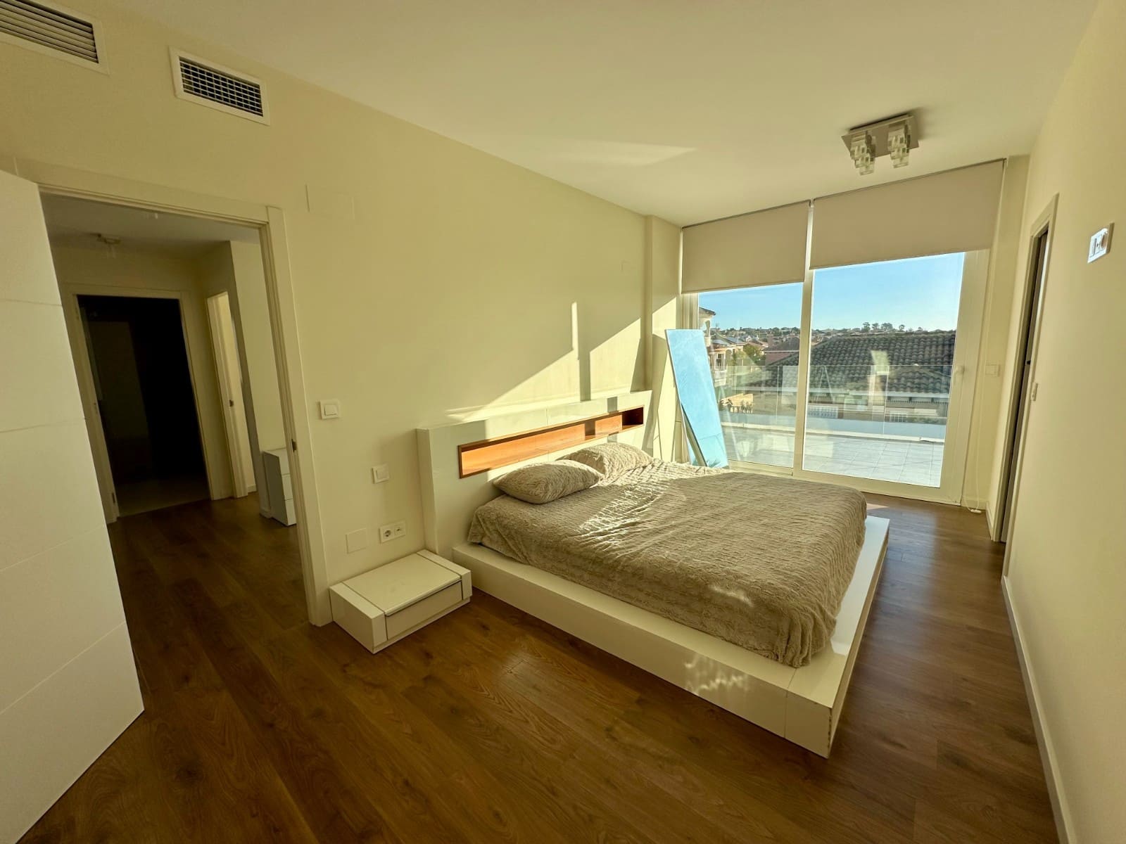 4 slaapkamer Villa te koop in La Marina met zwembad garage - € 699.000 (Ref: 8734242)