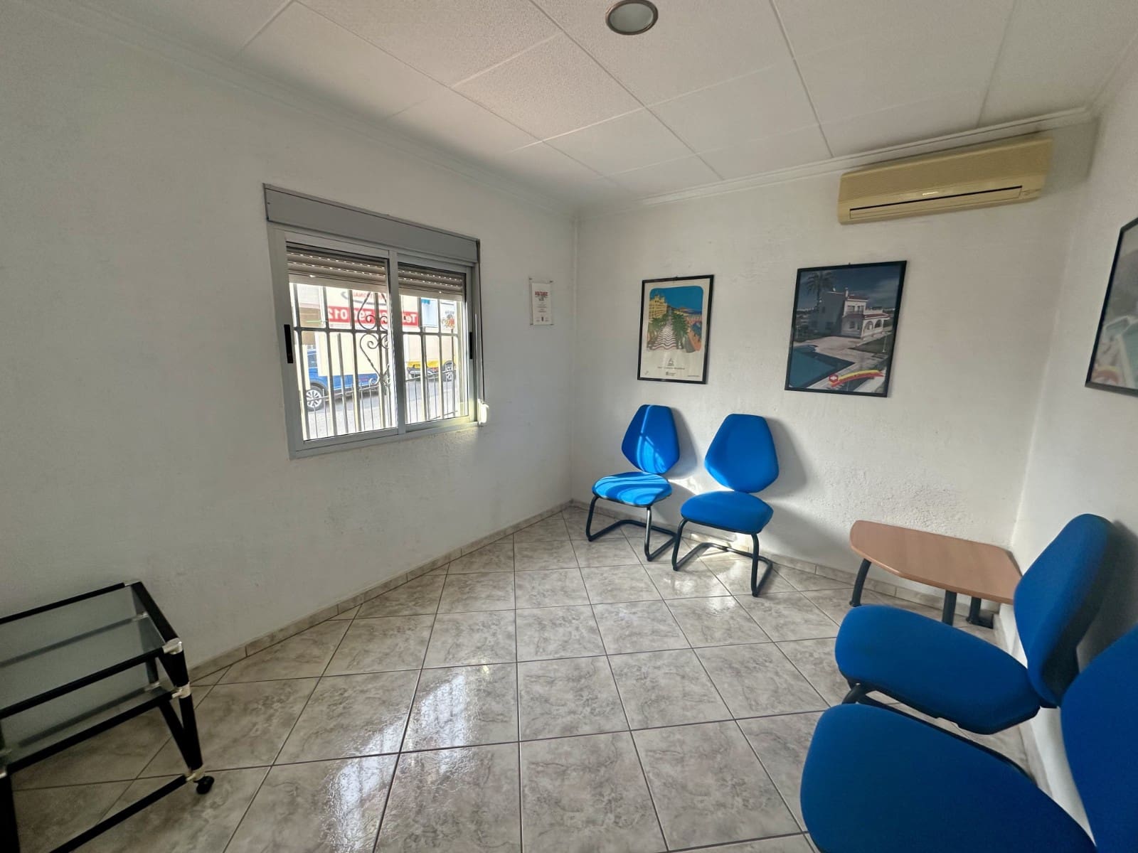 6 bedroom Villa for sale in La Marina - € 295,000 (Ref: 8841900)