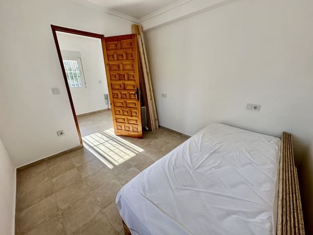 1 bedroom Townhouse for sale in La Marina, Elche / Elx - € 99,000 (Ref: 8927289)