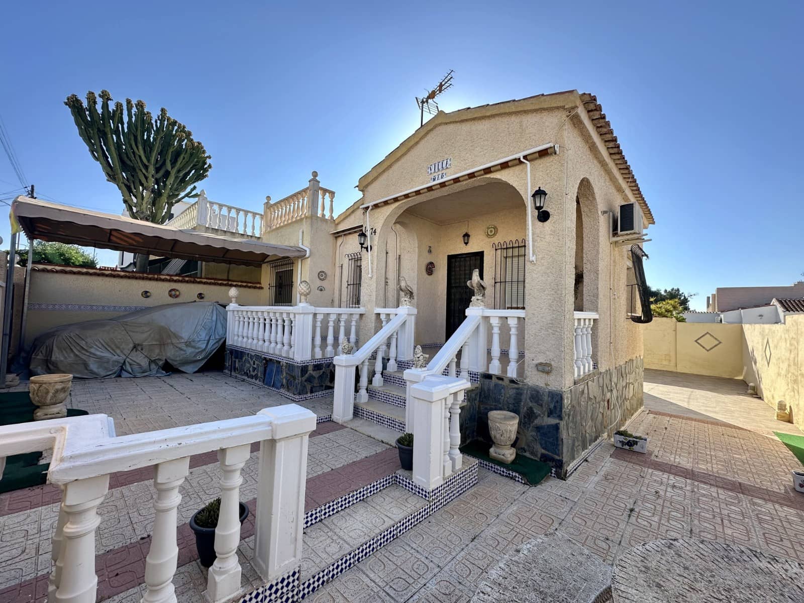 4 Zimmer Villa zu verkaufen in La Marina - 199.000 € (Ref: 8947661)