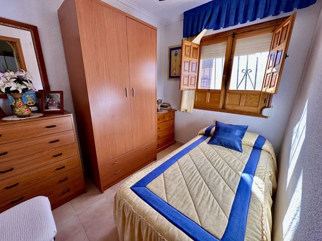 4 soverom Villa til salgs i La Marina, Elche / Elx - € 199 000 (Ref: 8947661)