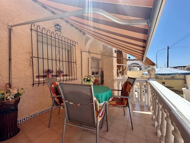 4 soverom Villa til salgs i La Marina, Elche / Elx - € 199 000 (Ref: 8947661)