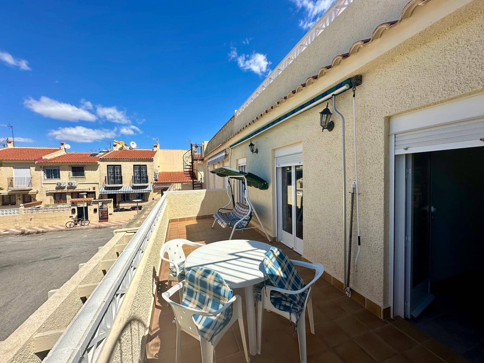 4 sypialnia Dom na sprzedaż w La Marina z basenem - 175 000 € (Ref: 8949609)