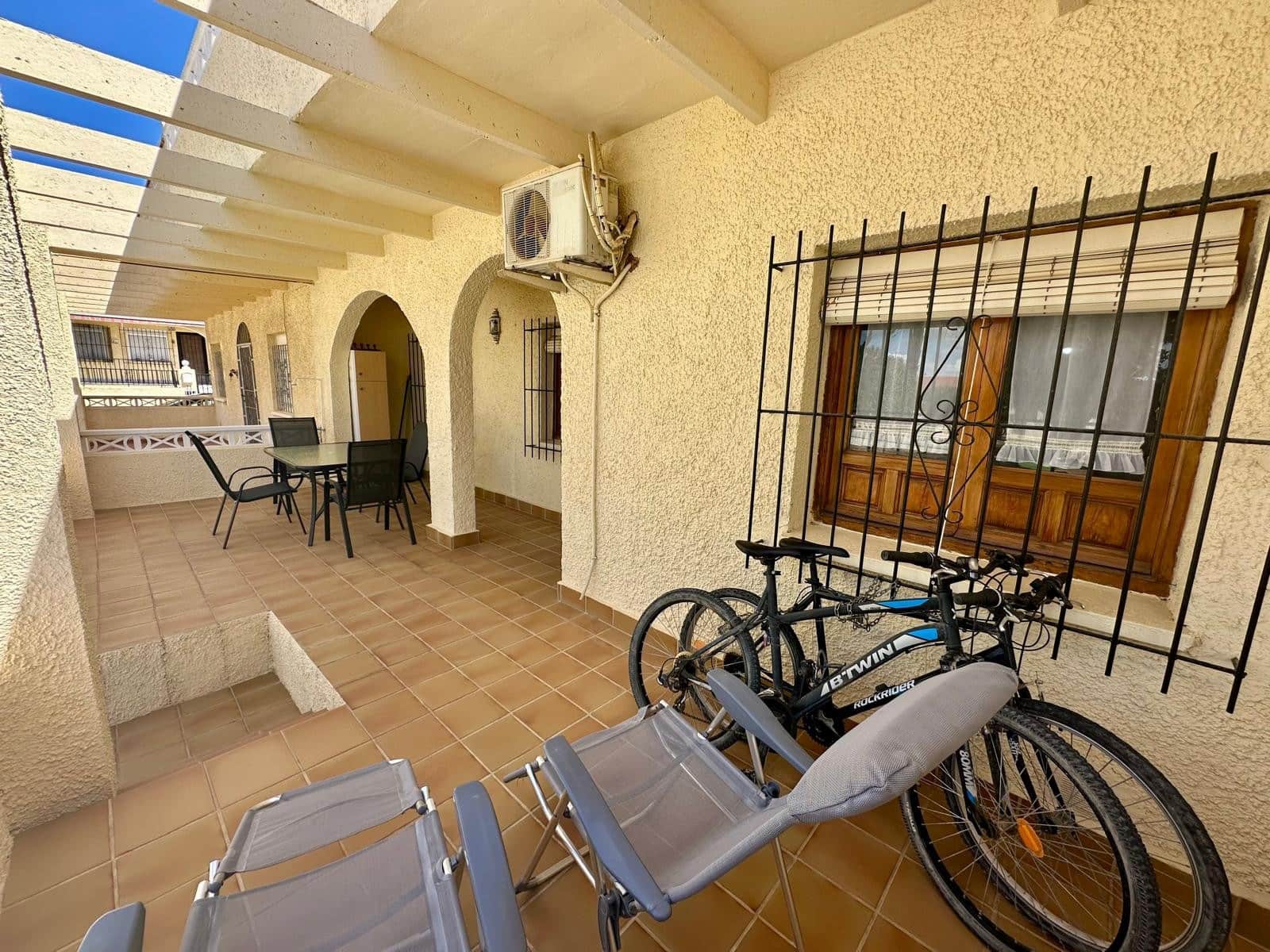 4 sypialnia Dom na sprzedaż w La Marina z basenem - 175 000 € (Ref: 8949609)