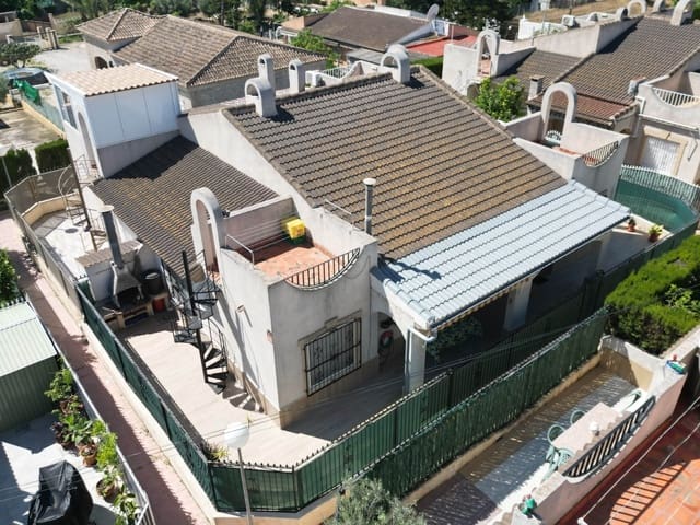 4 soverom Hus til salgs i La Marina, Elche / Elx med svømmebasseng garasje - € 169 000 (Ref: 8997442)