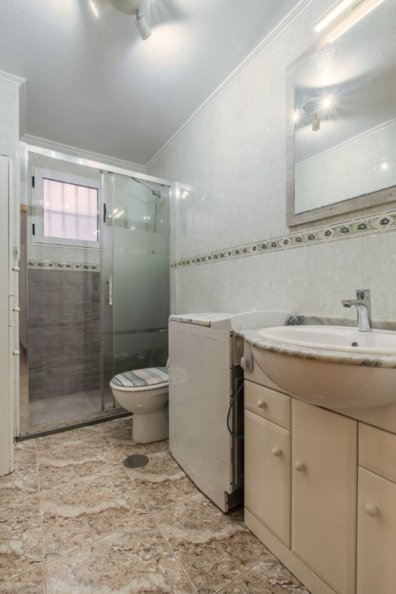 2 chambre Appartement à vendre à Torrevieja - 144 000 € (Ref: 9025638)