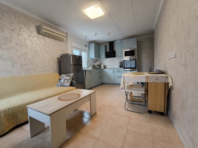 2 soveværelse Byhus til salg i La Marina, Elche / Elx - € 130.000 (Ref: 9074551)