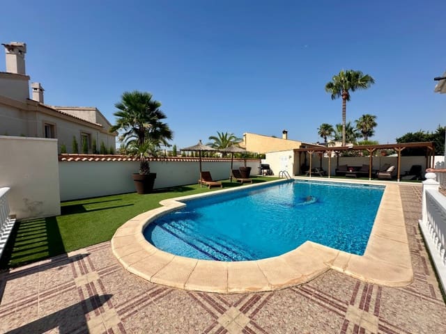 5 quarto Moradia para venda em La Marina, Elche / Elx com piscina garagem - 540 000 € (Ref: 9133124)