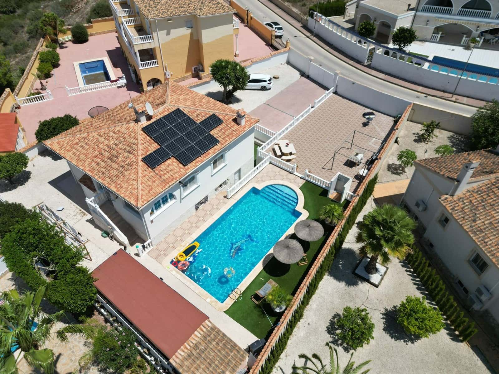 5 bedroom Villa for sale in La Marina with pool garage - € 525,000 (Ref: 9133124)