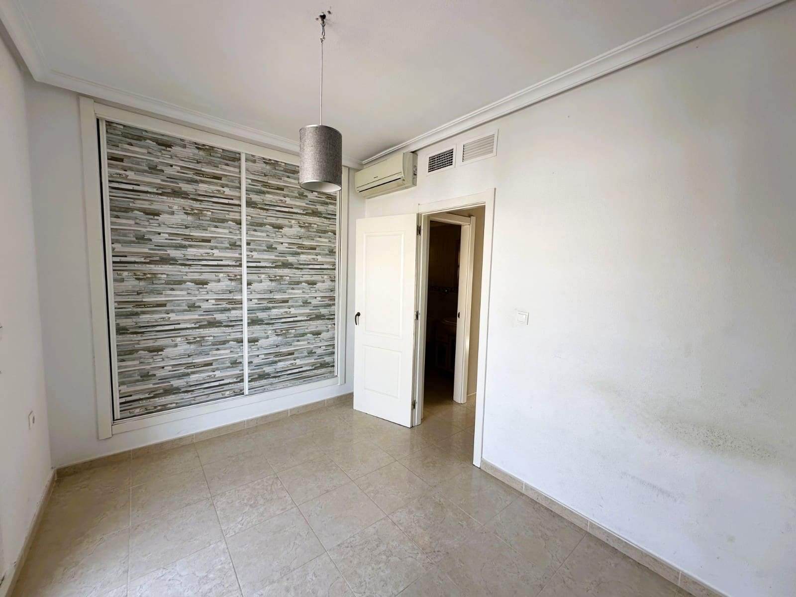 3 slaapkamer Villa te koop in La Marina met zwembad - € 188.000 (Ref: 9138488)