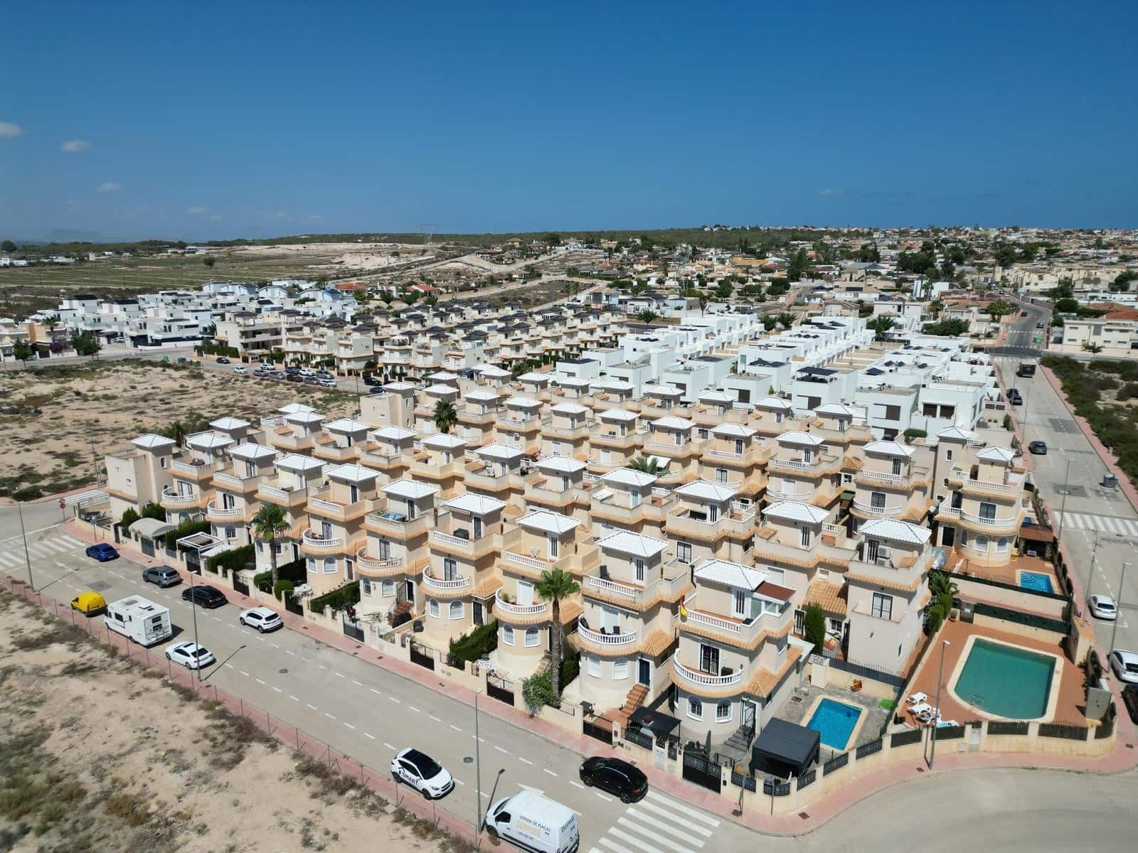 3 slaapkamer Villa te koop in La Marina met zwembad - € 188.000 (Ref: 9138488)