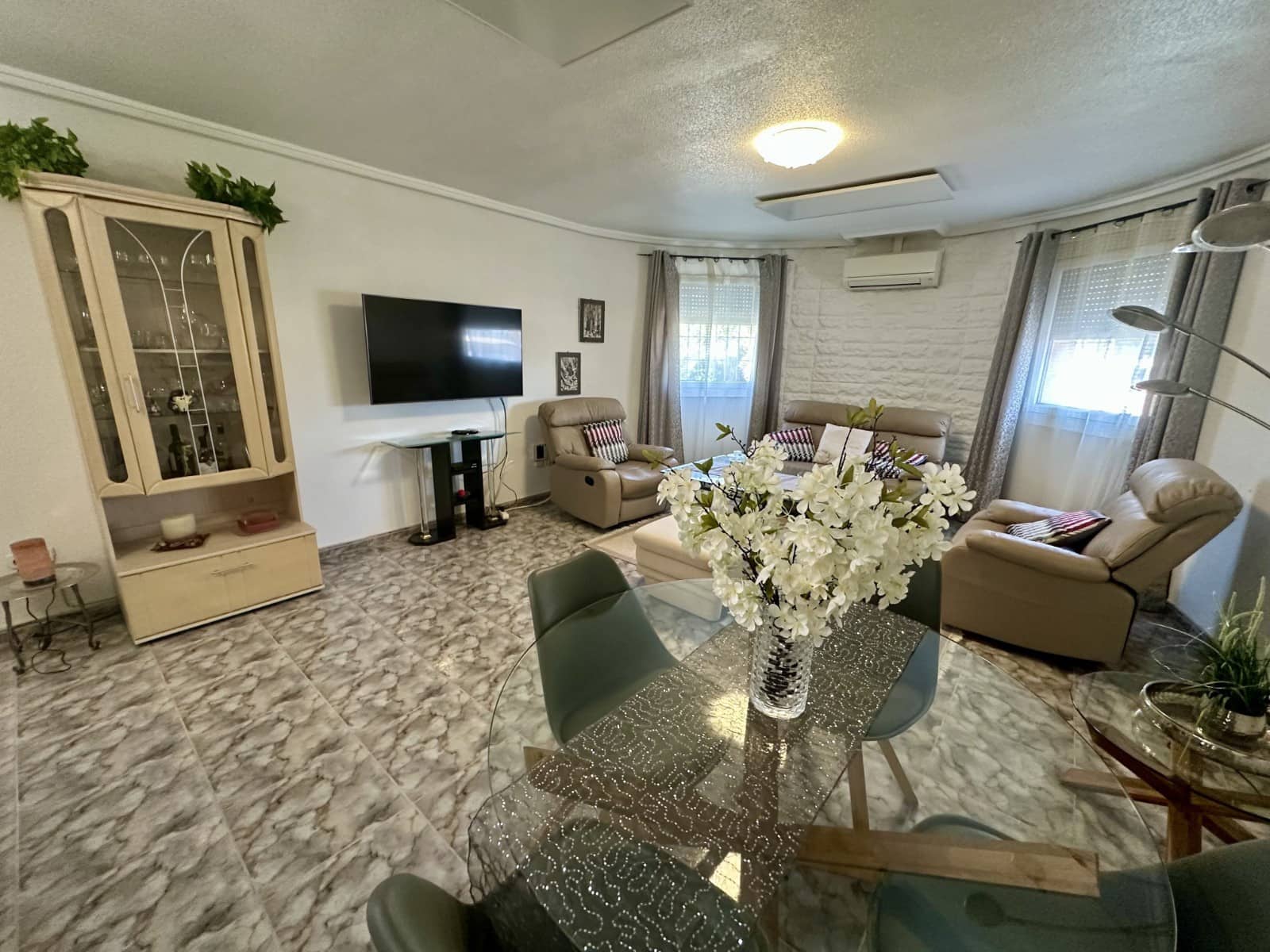 6 chambre Villa/Maison à vendre à La Marina avec piscine - 689 000 € (Ref: 9144535)