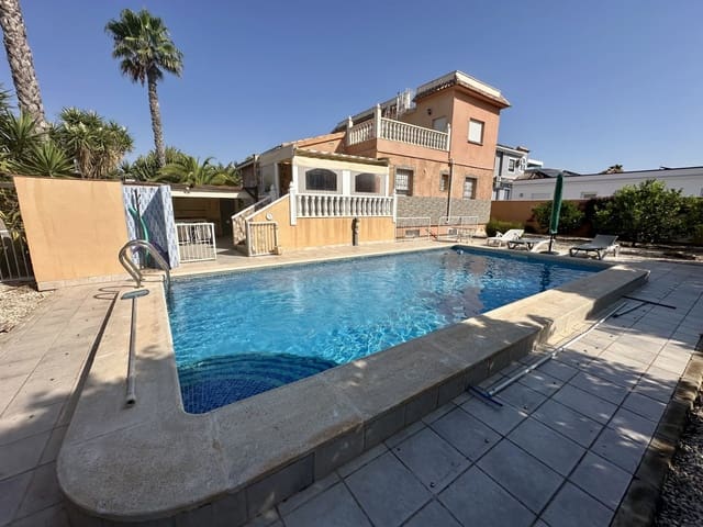 6 chambre Villa/Maison à vendre à La Marina, Elche / Elx avec piscine - 689 000 € (Ref: 9144535)