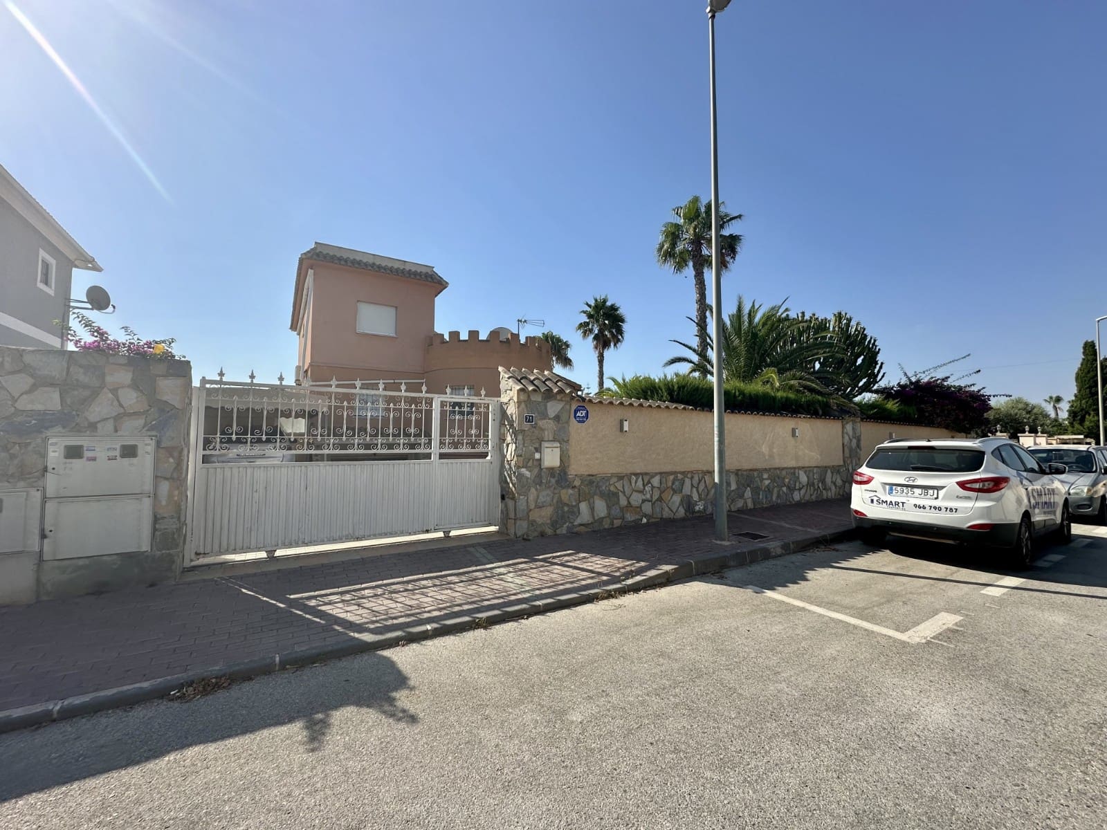 6 chambre Villa/Maison à vendre à La Marina avec piscine - 689 000 € (Ref: 9144535)