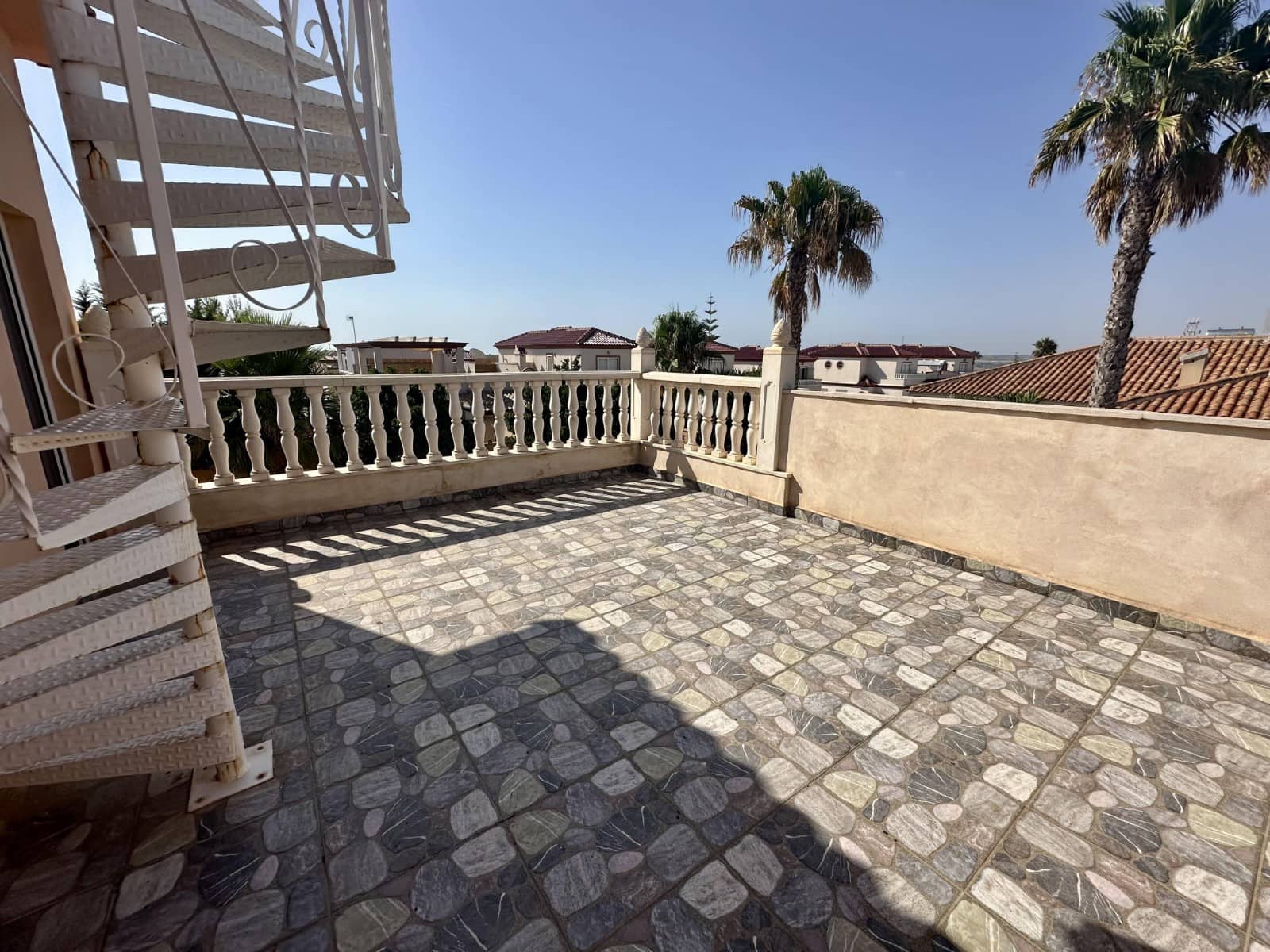 6 chambre Villa/Maison à vendre à La Marina avec piscine - 689 000 € (Ref: 9144535)