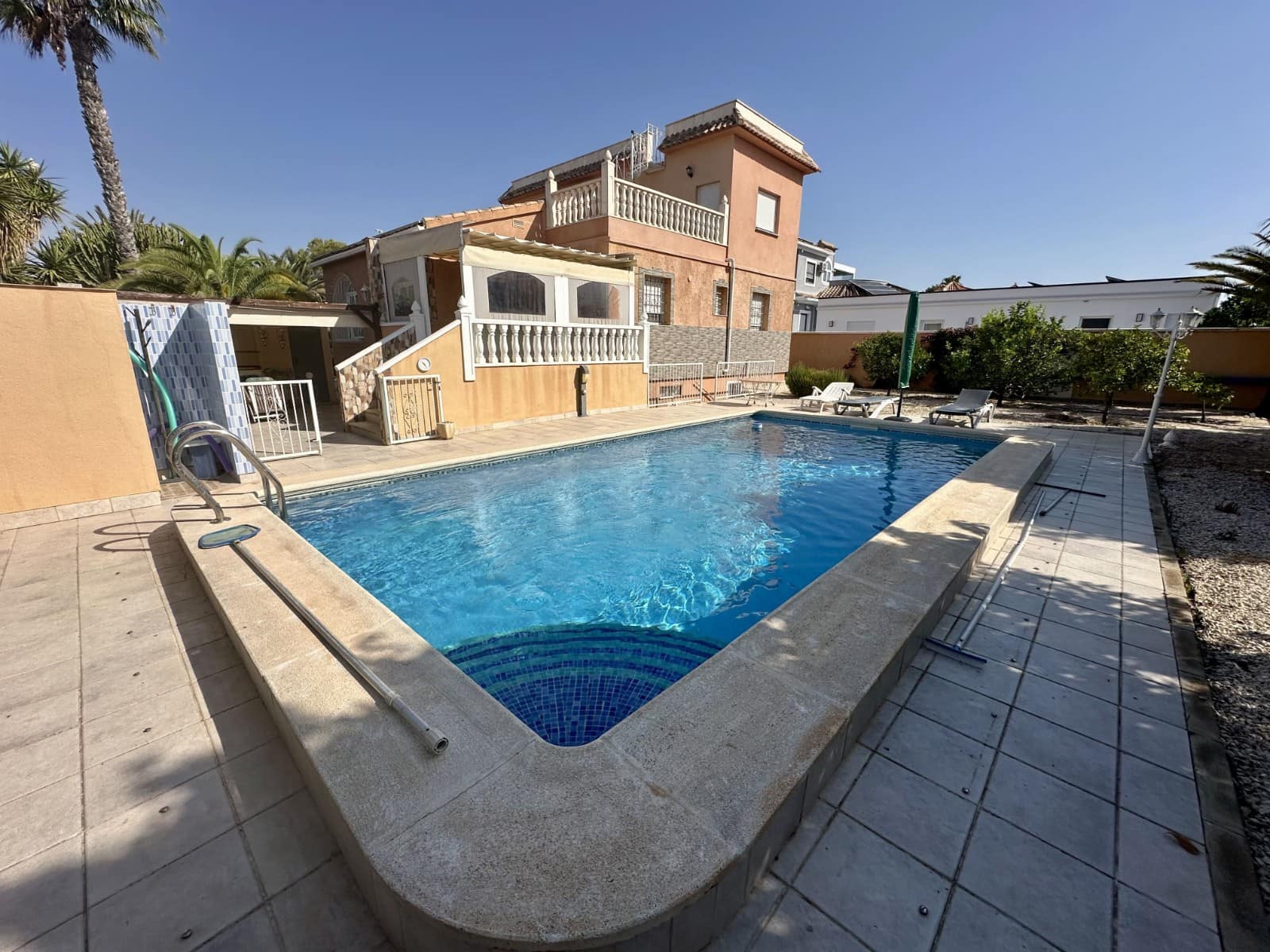 6 chambre Villa/Maison à vendre à La Marina avec piscine - 689 000 € (Ref: 9144535)