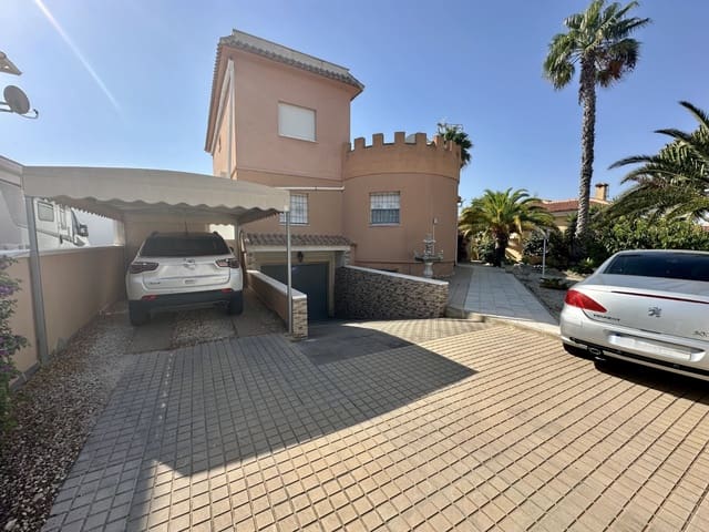 6 chambre Villa/Maison à vendre à La Marina, Elche / Elx avec piscine - 689 000 € (Ref: 9144535)