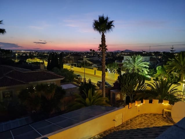 6 chambre Villa/Maison à vendre à La Marina, Elche / Elx avec piscine - 689 000 € (Ref: 9144535)