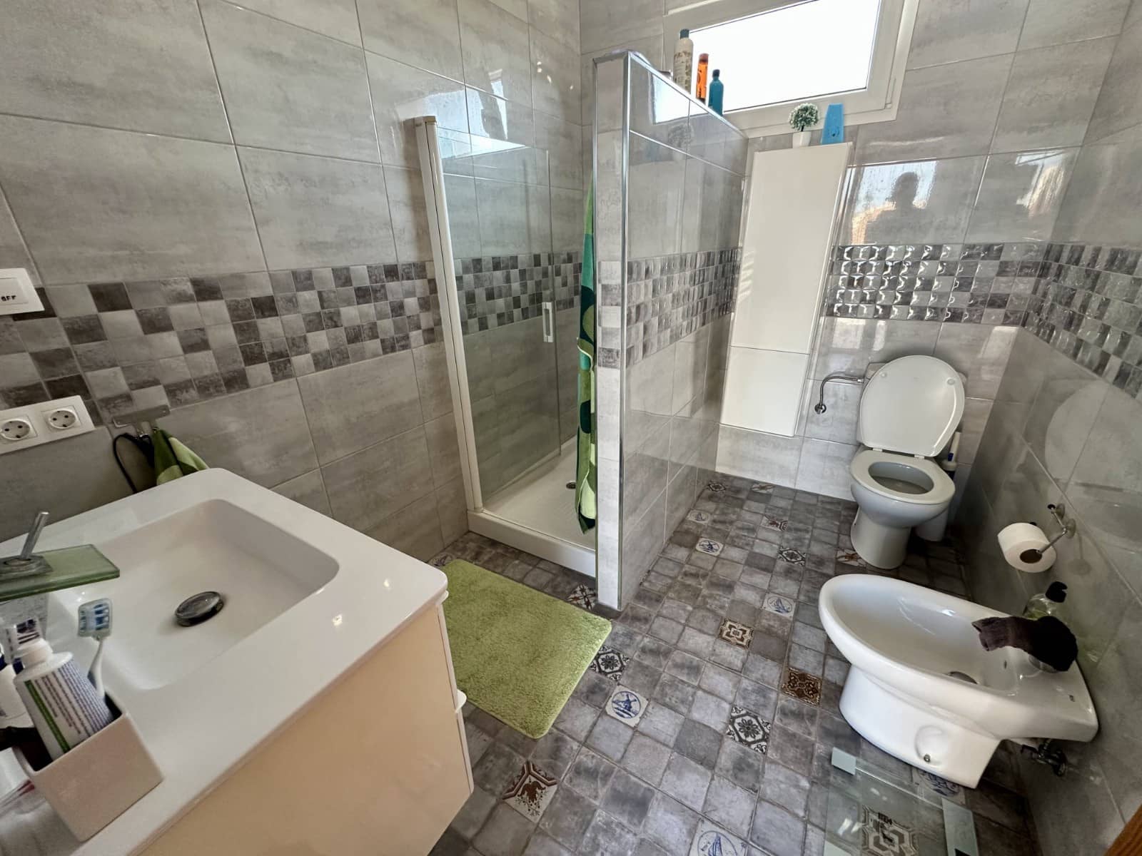 6 makuuhuone Huvila myytävänä paikassa La Marina mukana uima-altaan - 679 000 € (Ref: 9144535)