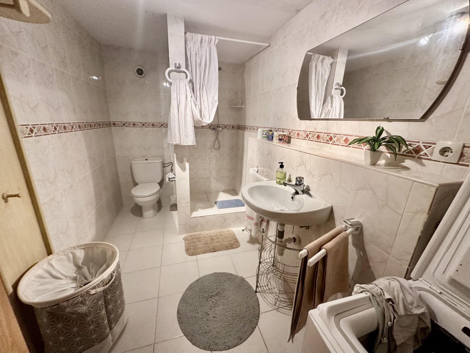 6 makuuhuone Huvila myytävänä paikassa La Marina mukana uima-altaan - 679 000 € (Ref: 9144535)