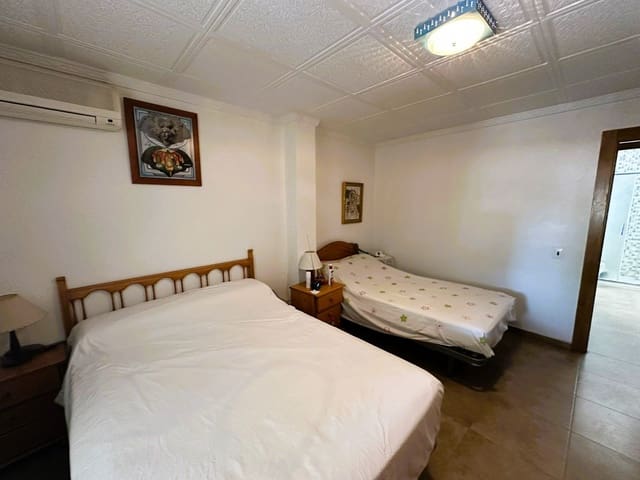 4 chambre Villa/Maison à vendre à La Marina, Elche / Elx - 350 000 € (Ref: 9161694)