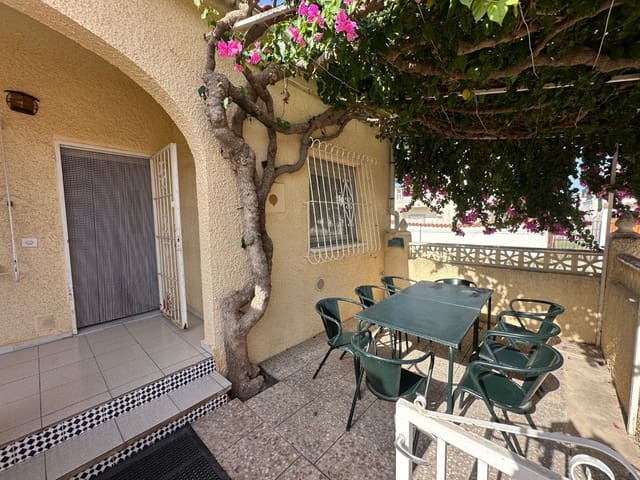 2 soveværelse Semi-Rækkehus til salg i La Marina, Elche / Elx - € 90.000 (Ref: 9168868)
