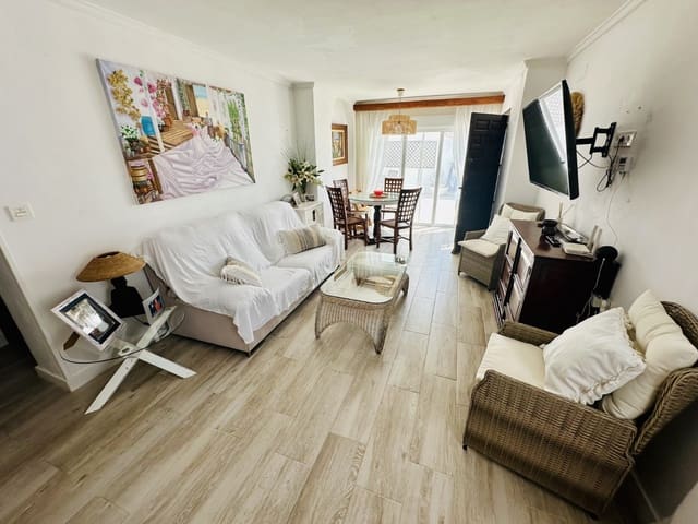 2 bedroom Villa for sale in La Marina, Elche / Elx with pool - € 299,500 (Ref: 9184543)