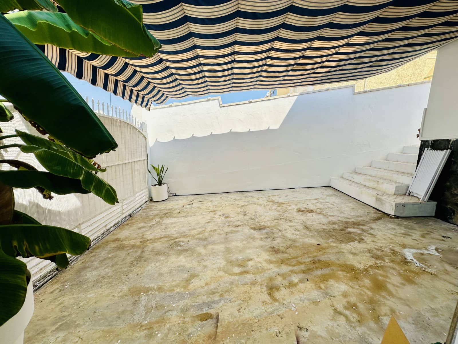 2 bedroom Villa for sale in La Marina with pool - € 299,500 (Ref: 9184543)